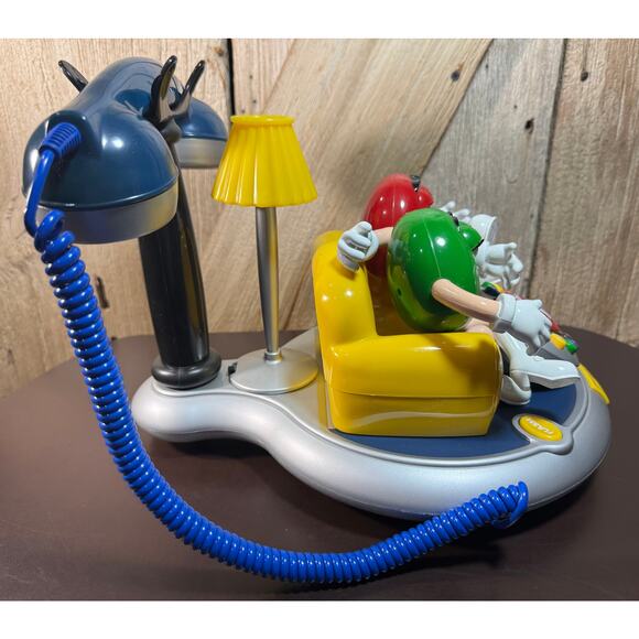 Mars M&M’s Telephone Vintage Corded Desk Phone Working Open Box Red & Green - Picture 2 of 15